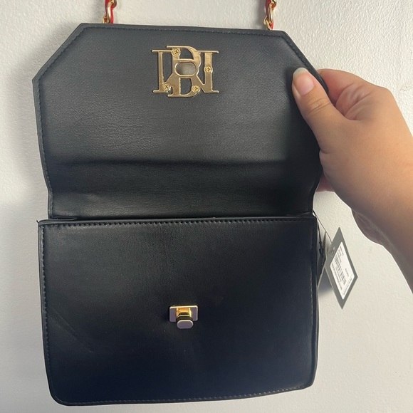 NEW BADGLEY MISCHKA Double-Sided Crossbody Bag black red with red strap - Picture 11 of 13